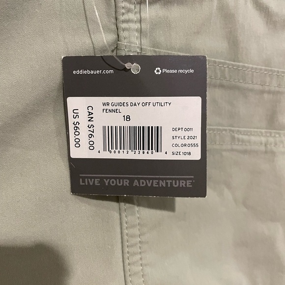 NWT Eddie Bauer Slightly Curvy cuffed hem shorts in Sage green. Size 18 - Picture 5 of 7